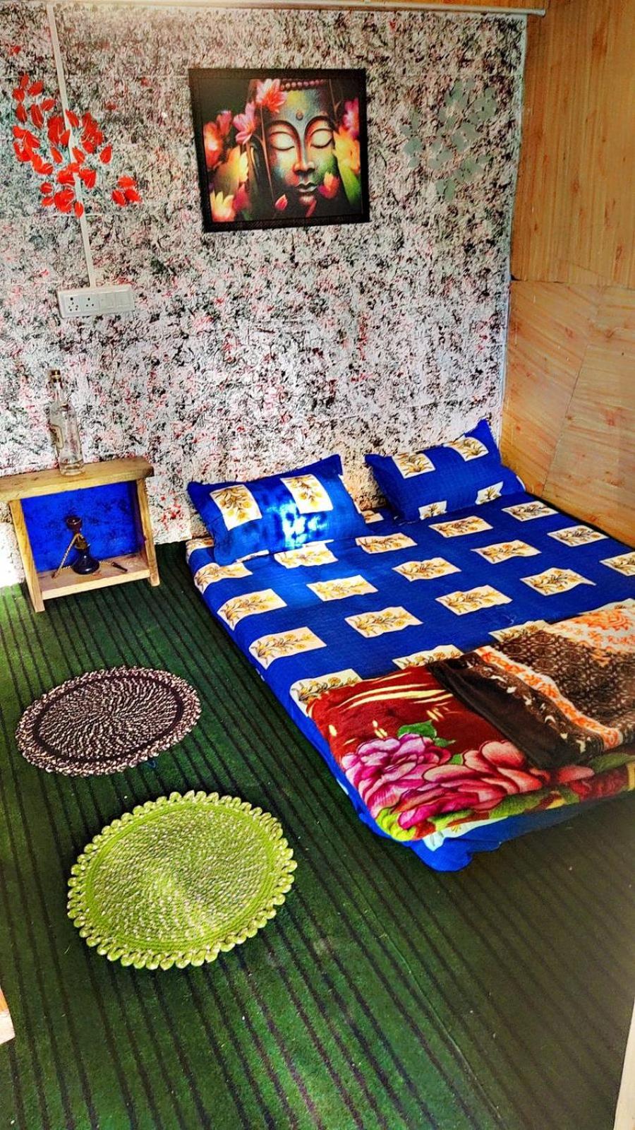 Shanti People Huts & Camp Kasol Room photo