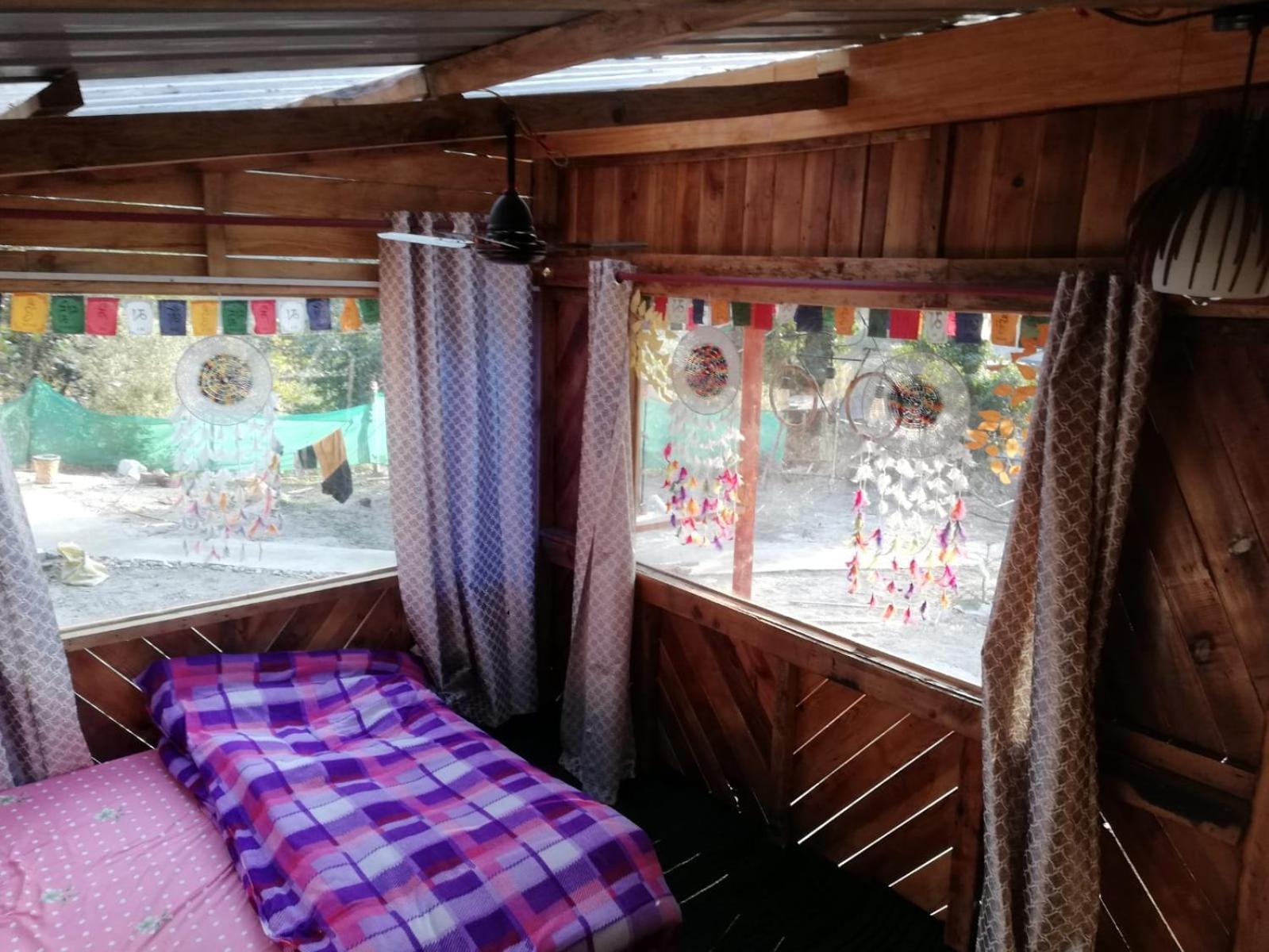 Shanti People Huts & Camp Kasol Room photo